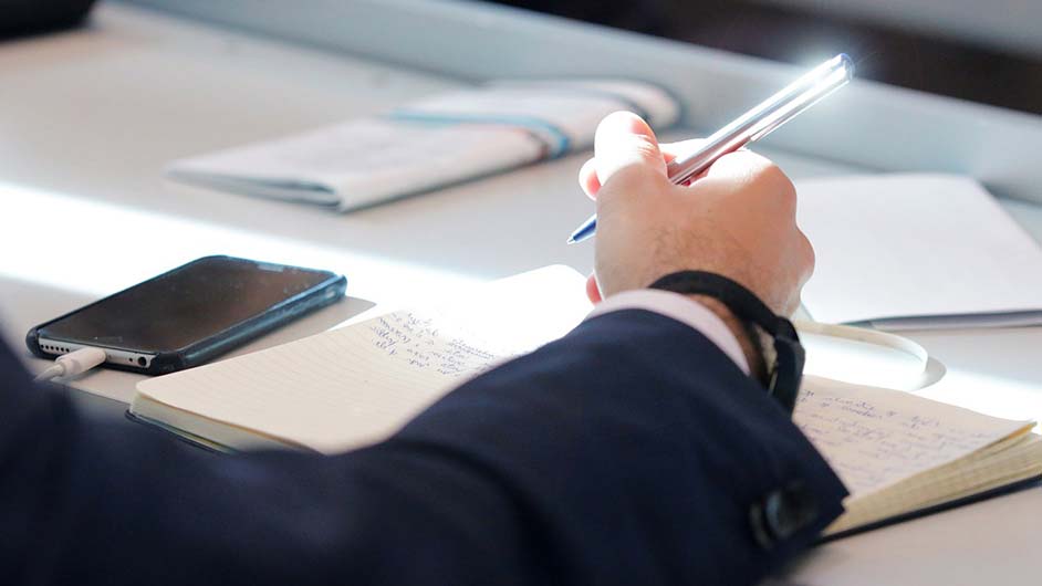 前台简历工作经历怎么写